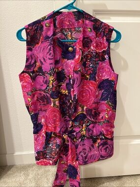 Vintage Floral Tie-Waist Sleeveless Top